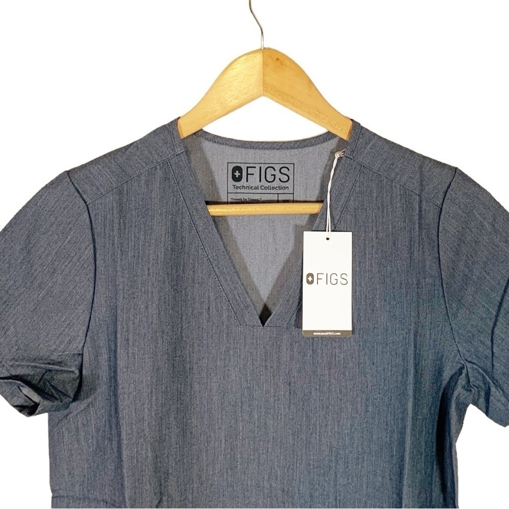 Figs Casma 3 Pocket Scrub Top Size XS NWT - Picture 6 of 12